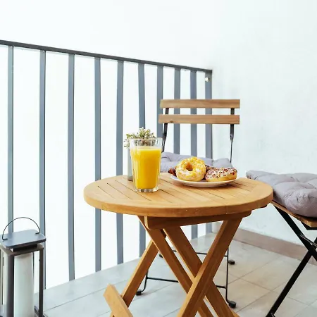 Comfy Matei Basarab Апартаменти